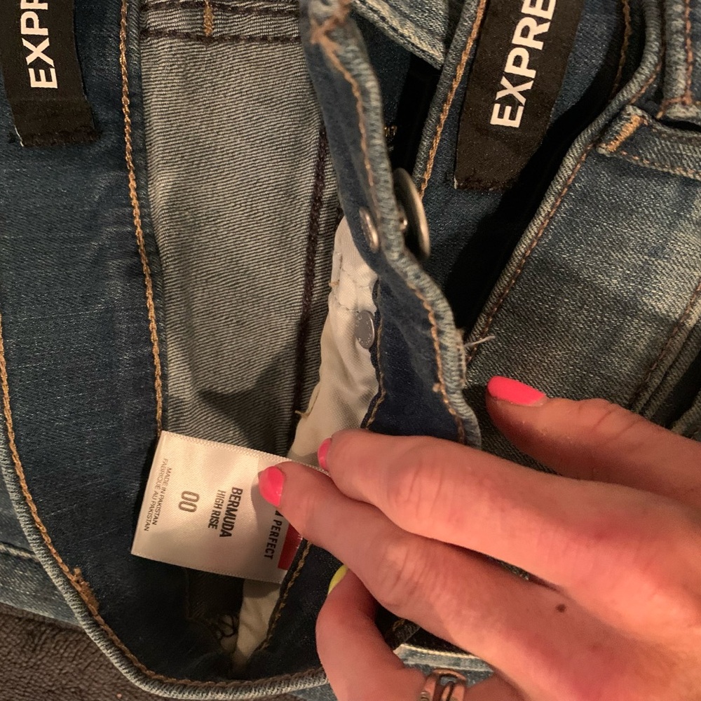Express brand womens jean capri shorts size 0 and 00 brand new with tags
